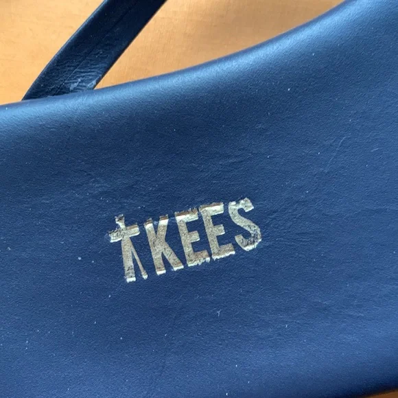 TKEES Dark Blue Slipper US10 - Picture 3 of 8